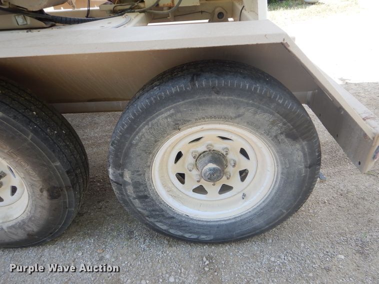 image for item HM9682 Unverferth Seed Runner 3750 seed tender