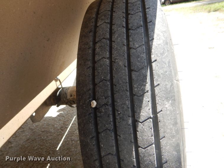 image for item HM9682 Unverferth Seed Runner 3750 seed tender