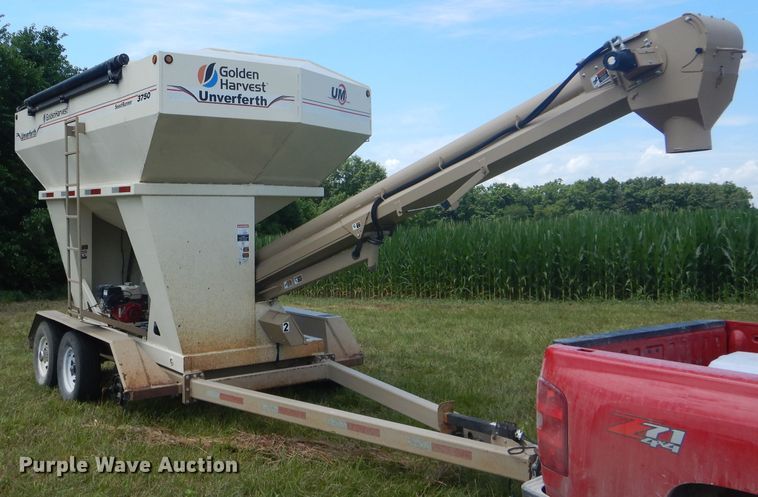 image for item HM9684 Unverferth Seed Runner 3750 seed tender