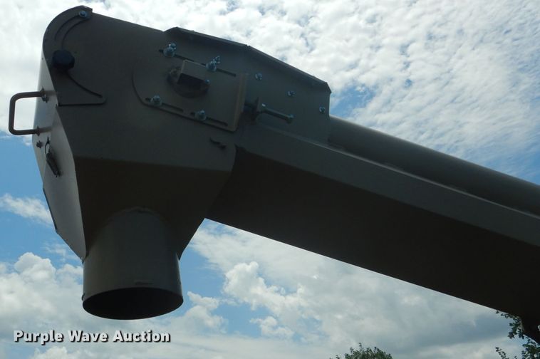 image for item HM9684 Unverferth Seed Runner 3750 seed tender