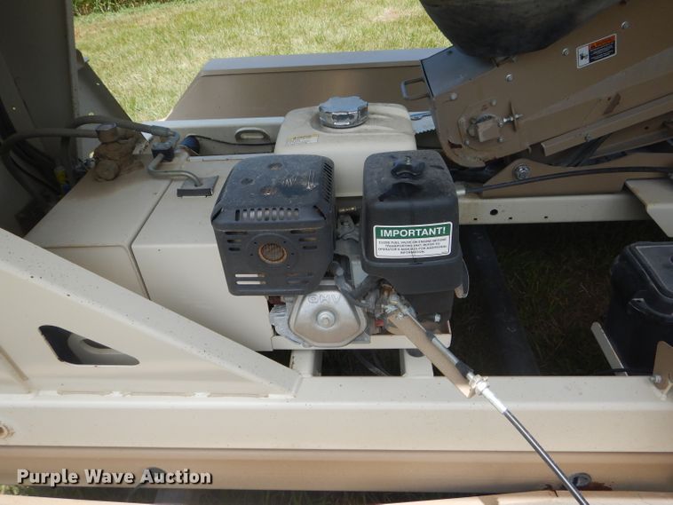 image for item HM9684 Unverferth Seed Runner 3750 seed tender