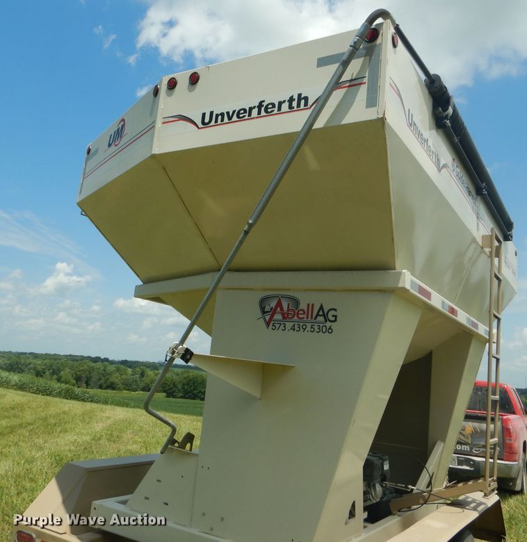 image for item HM9684 Unverferth Seed Runner 3750 seed tender