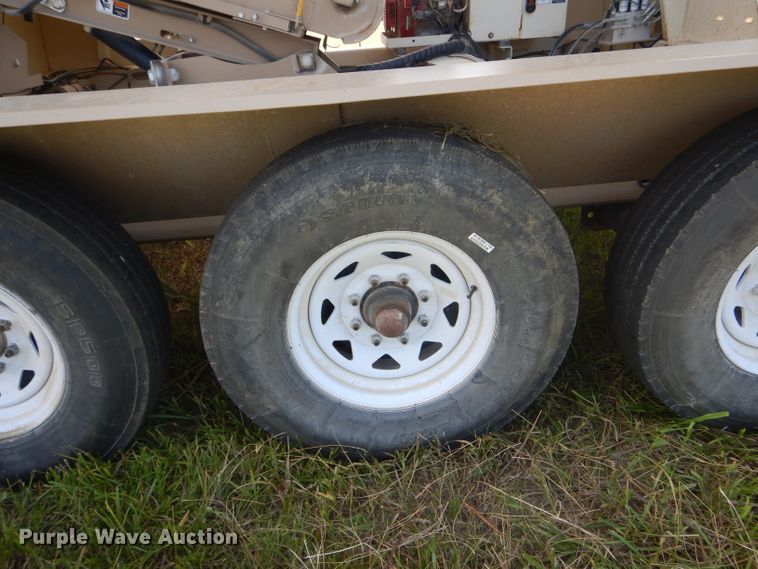 image for item HM9684 Unverferth Seed Runner 3750 seed tender