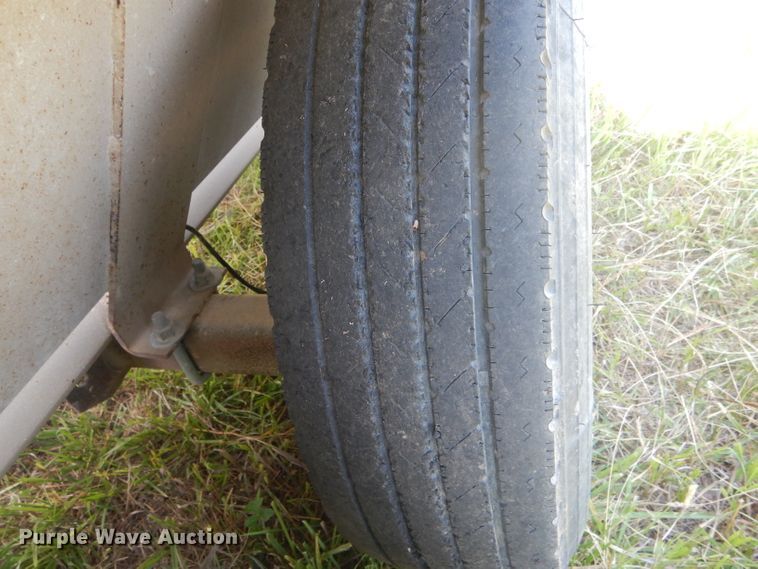 image for item HM9684 Unverferth Seed Runner 3750 seed tender