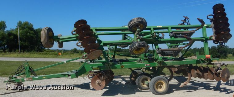 image for item HM9687 John Deere 512 disk ripper