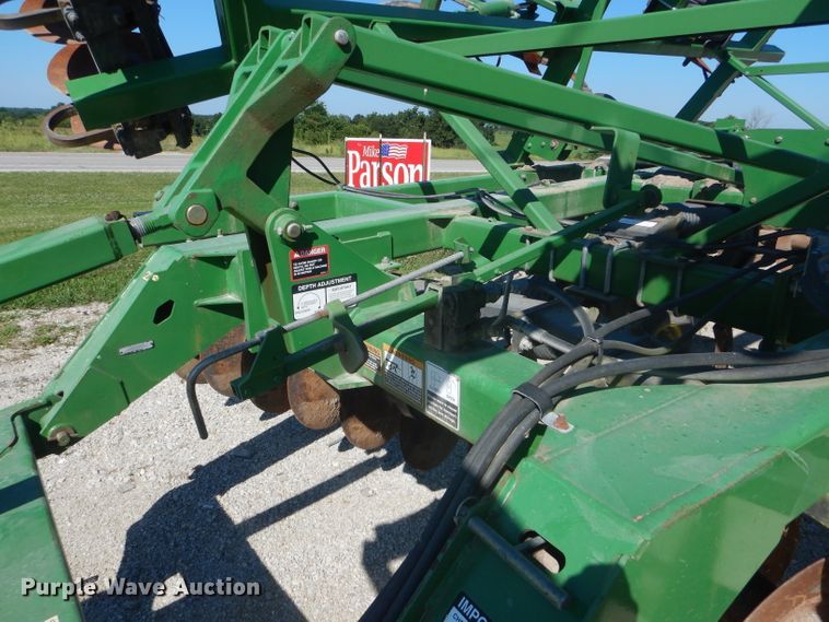 image for item HM9687 John Deere 512 disk ripper