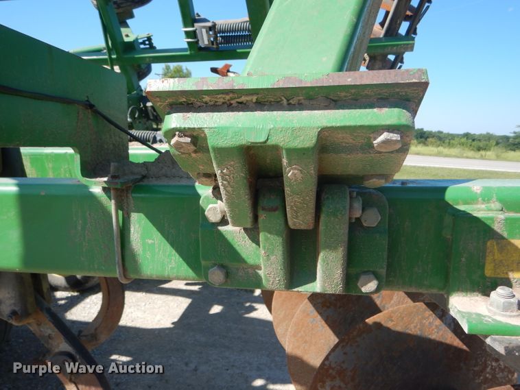 image for item HM9687 John Deere 512 disk ripper
