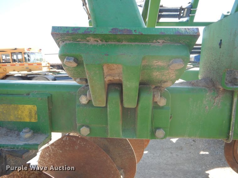 image for item HM9687 John Deere 512 disk ripper