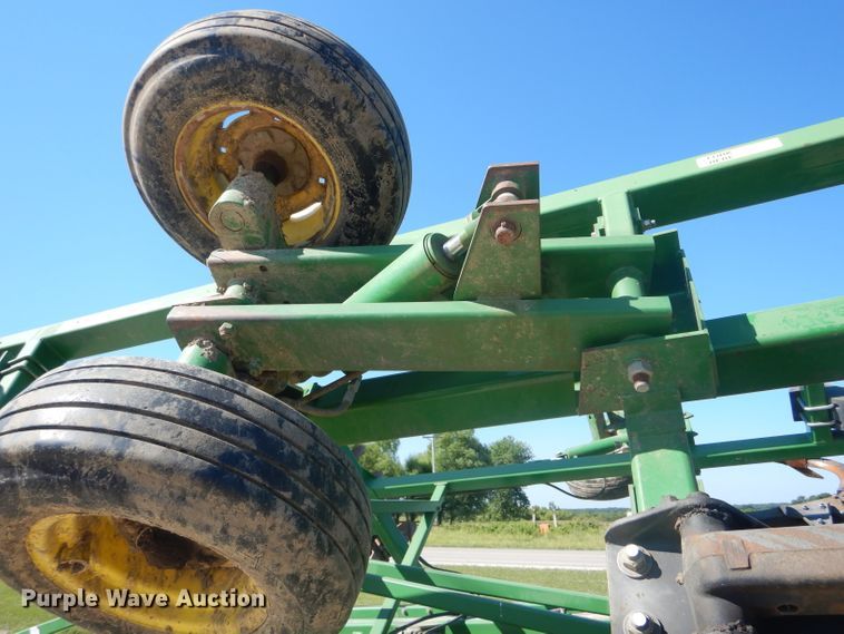 image for item HM9687 John Deere 512 disk ripper