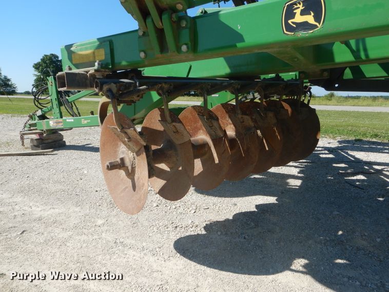 image for item HM9687 John Deere 512 disk ripper