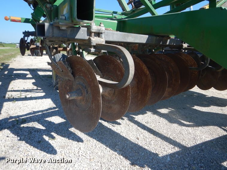image for item HM9687 John Deere 512 disk ripper
