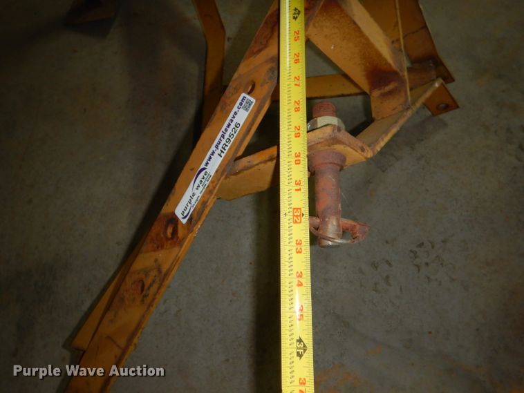 image for item HR9526 Three point hitch