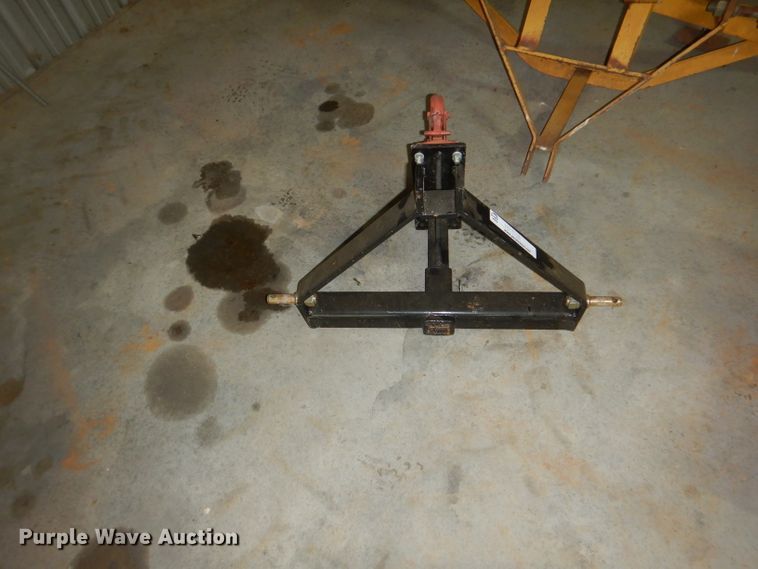 image for item HR9526 Three point hitch