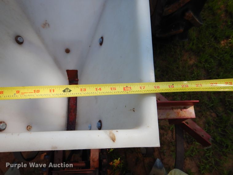 image for item HR9538 Covington single row planter