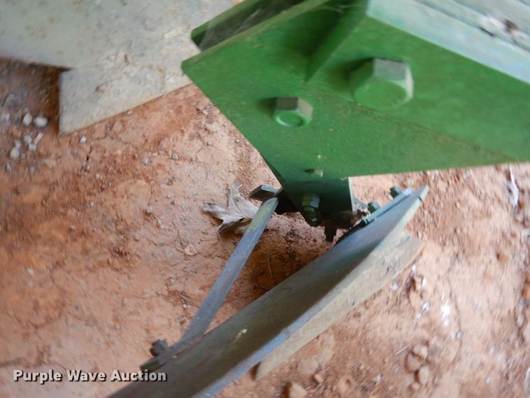 image for item HR9546 Long 8016 three bottom plow