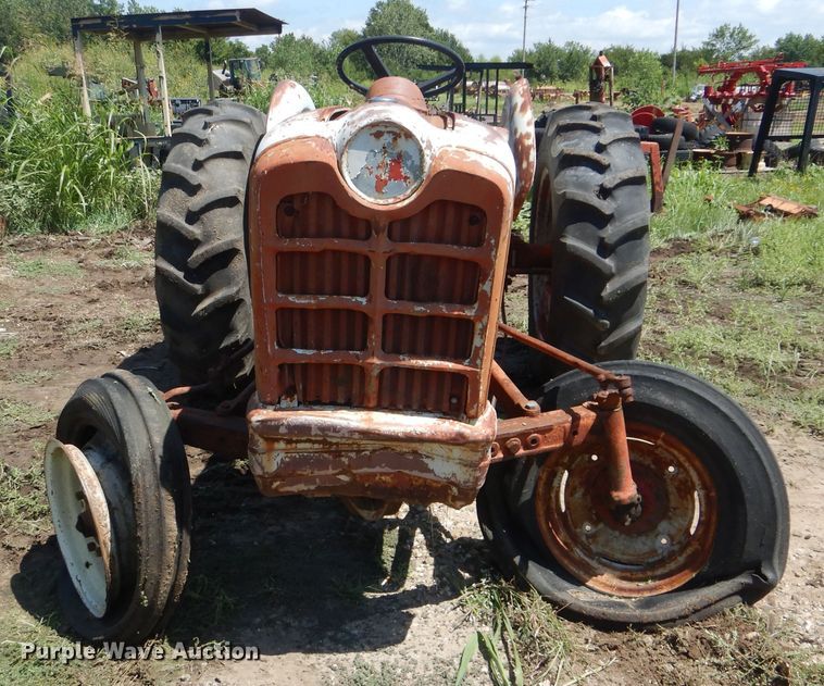 image for item HY9281 Ford 4000  tractor