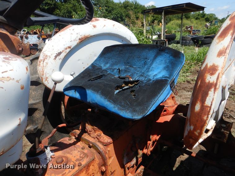 image for item HY9281 Ford 4000  tractor