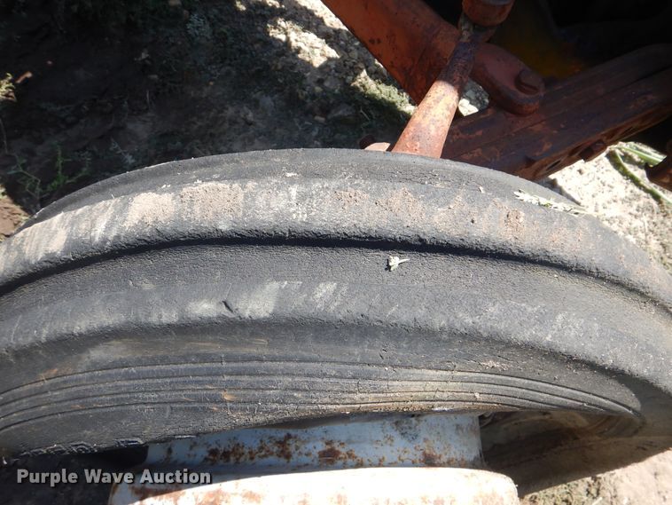 image for item HY9281 Ford 4000  tractor