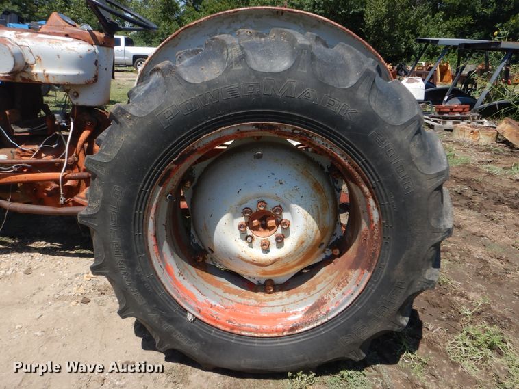 image for item HY9281 Ford 4000  tractor