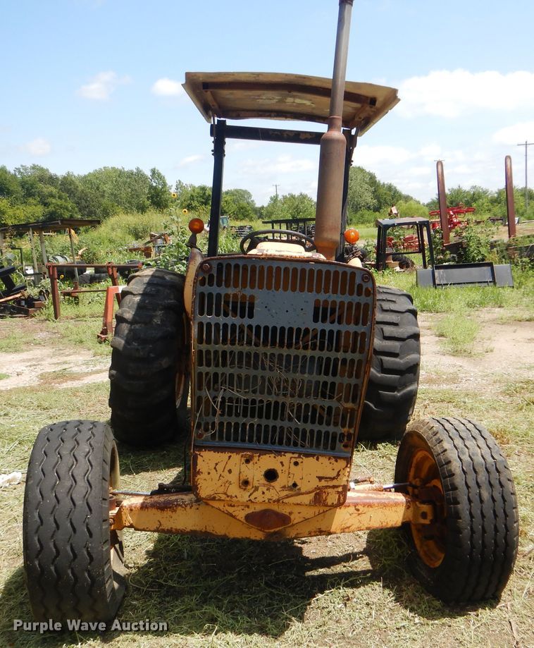 image for item HY9282 Ford 445  tractor