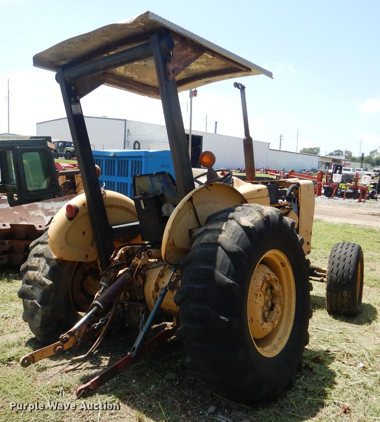 image for item HY9282 Ford 445  tractor