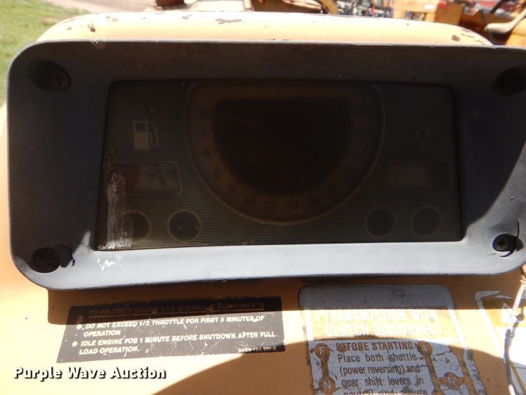 image for item HY9282 Ford 445  tractor