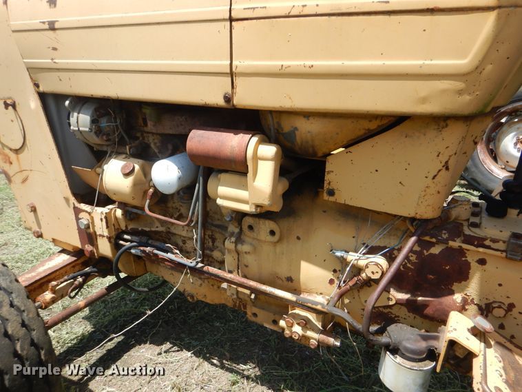image for item HY9282 Ford 445  tractor