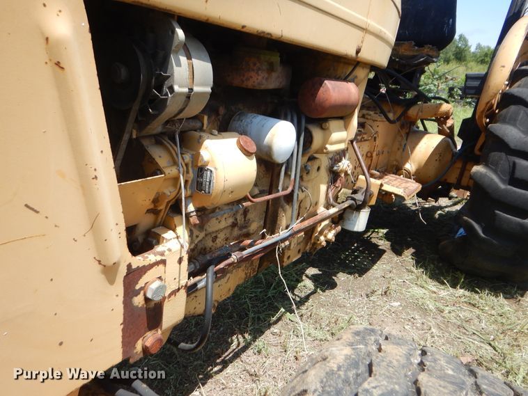 image for item HY9282 Ford 445  tractor