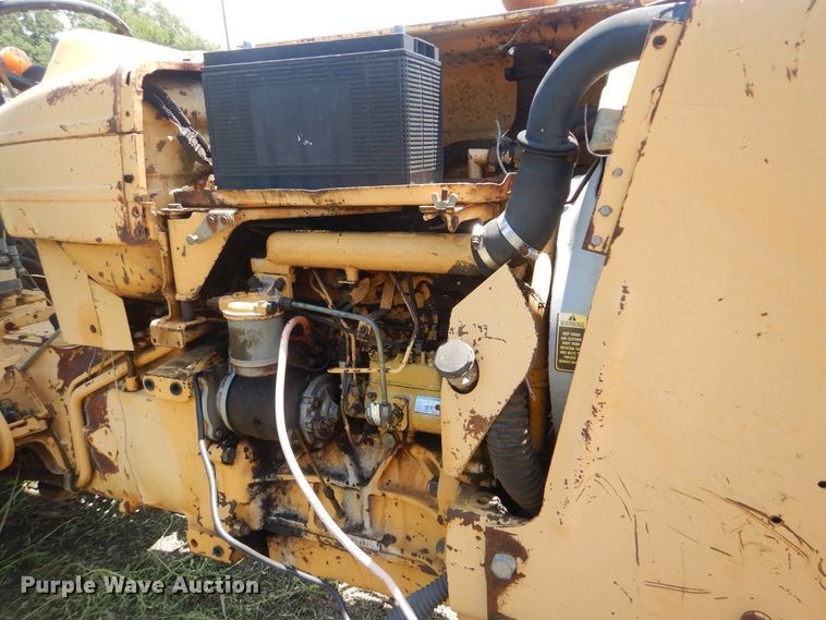image for item HY9282 Ford 445  tractor