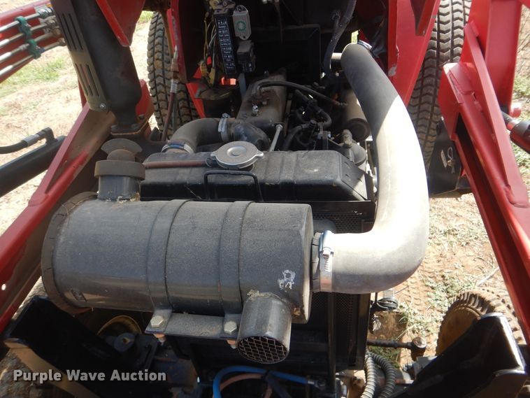 image for item HY9301 2004 Ag King AK-2840  MFWD tractor