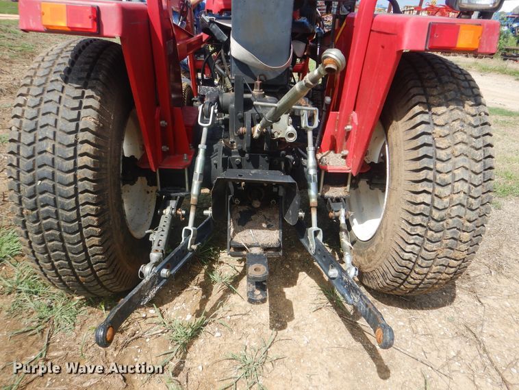 image for item HY9301 2004 Ag King AK-2840  MFWD tractor