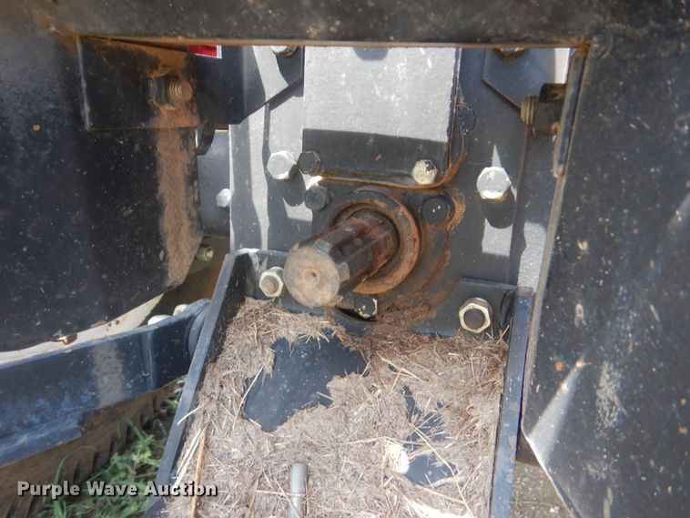 image for item HY9301 2004 Ag King AK-2840  MFWD tractor