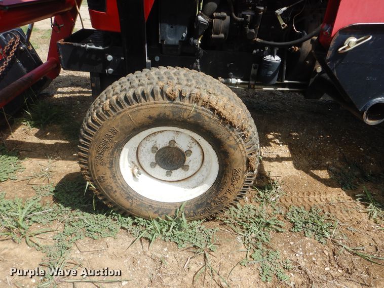 image for item HY9301 2004 Ag King AK-2840  MFWD tractor