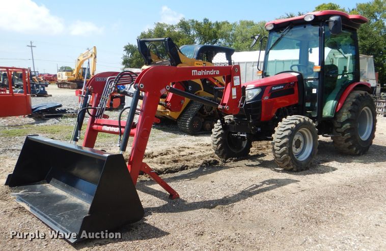 image for item HY9303 Mahindra 2538  MFWD tractor