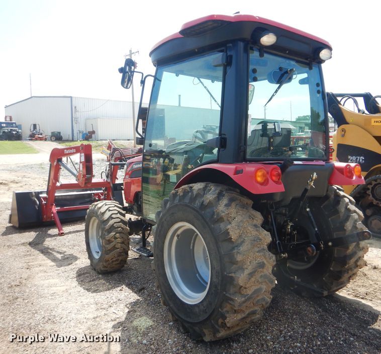 image for item HY9303 Mahindra 2538  MFWD tractor