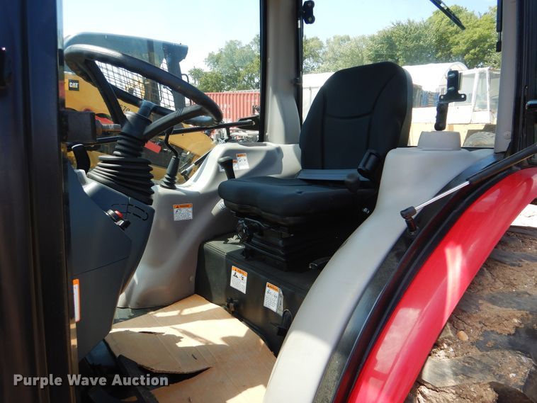 image for item HY9303 Mahindra 2538  MFWD tractor