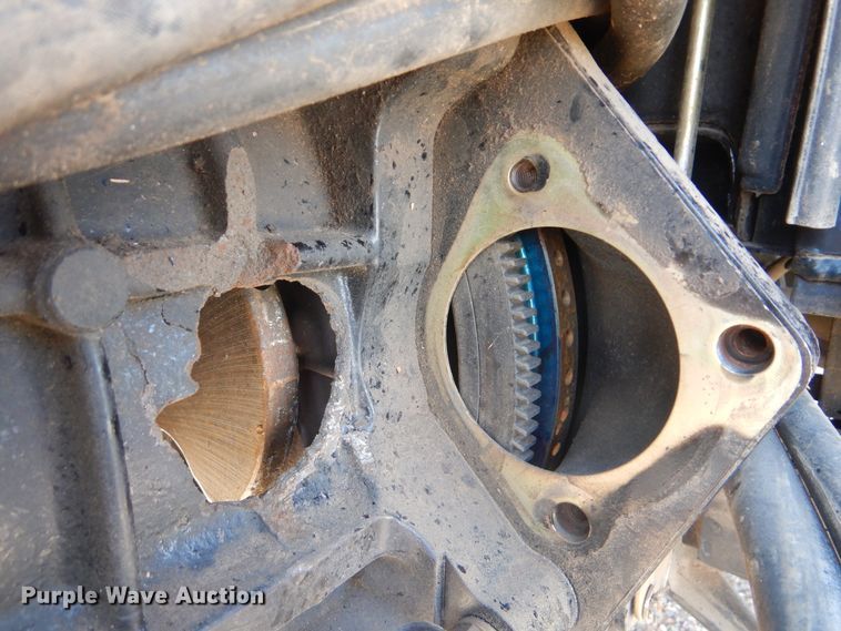 image for item HY9303 Mahindra 2538  MFWD tractor