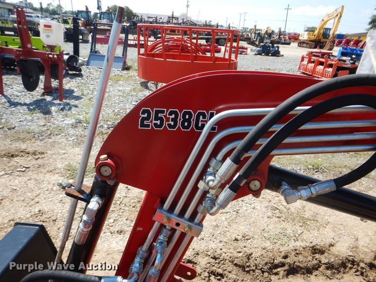 image for item HY9303 Mahindra 2538  MFWD tractor