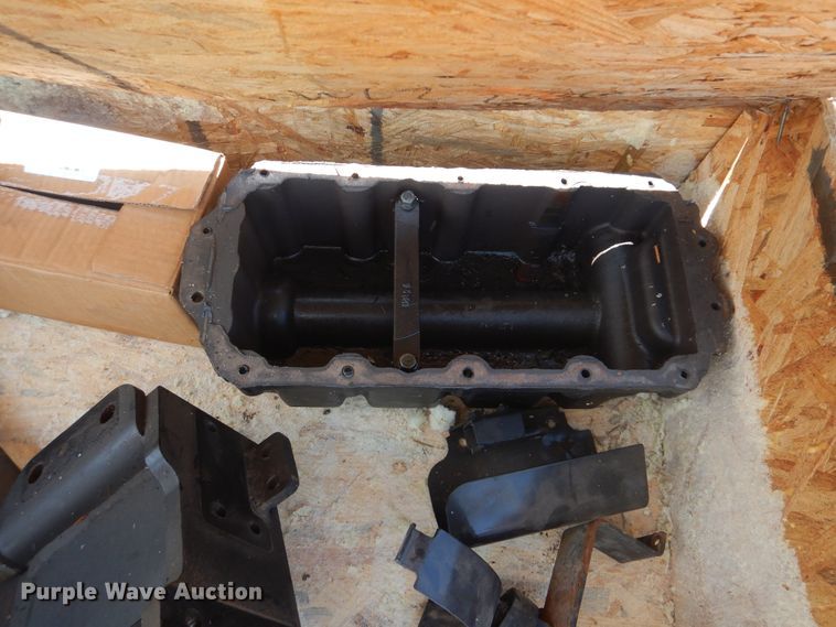 image for item HY9303 Mahindra 2538  MFWD tractor