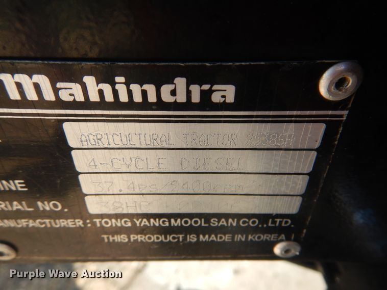 image for item HY9303 Mahindra 2538  MFWD tractor
