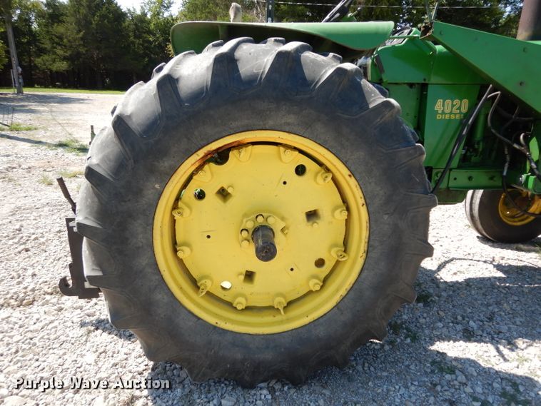 image for item HY9598 1967 John Deere 4020  tractor