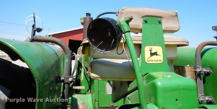image for item HY9598 1967 John Deere 4020  tractor