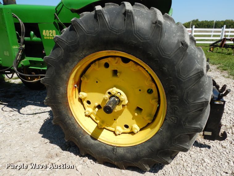 image for item HY9598 1967 John Deere 4020  tractor