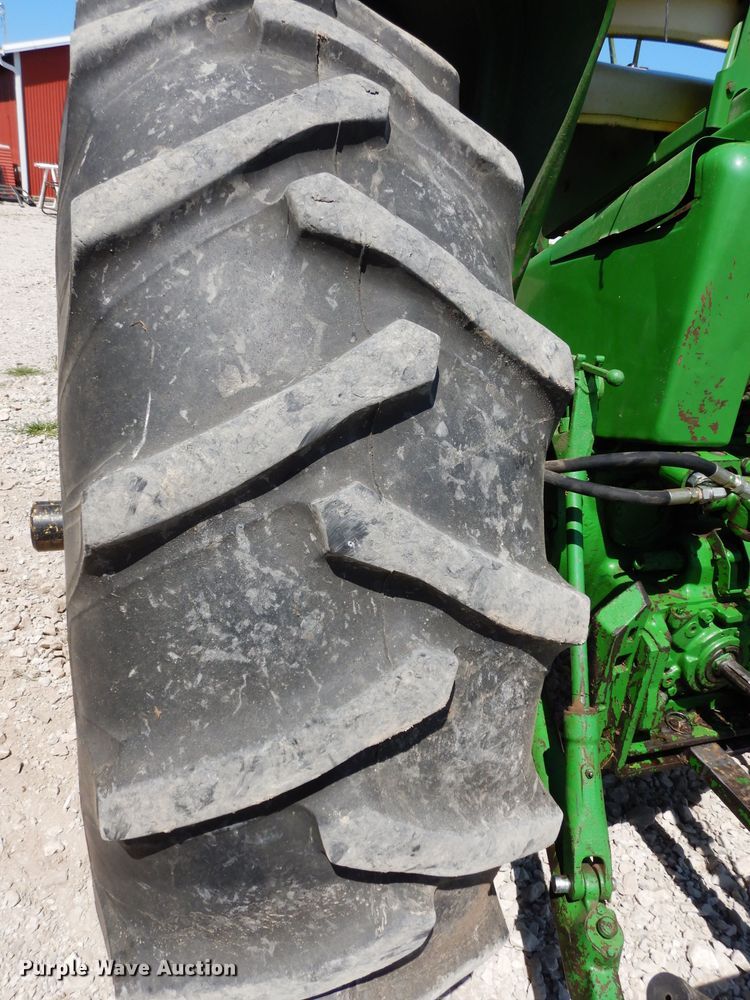 image for item HY9598 1967 John Deere 4020  tractor