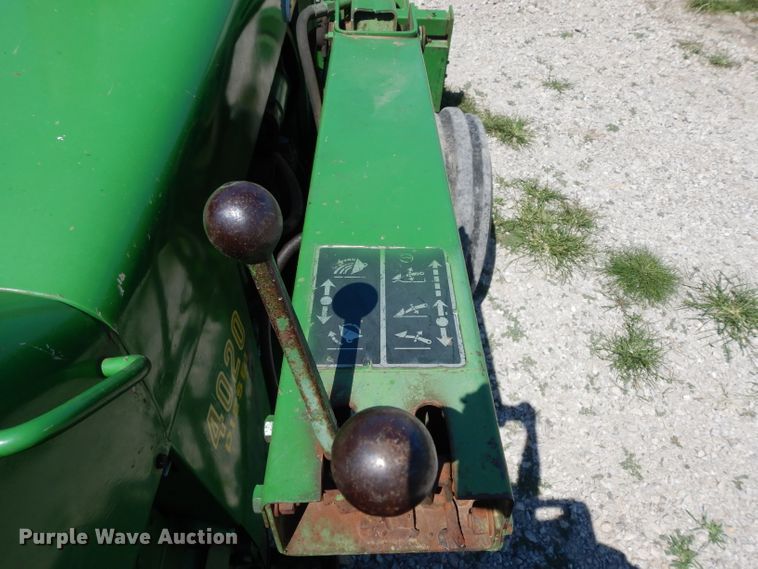 image for item HY9598 1967 John Deere 4020  tractor