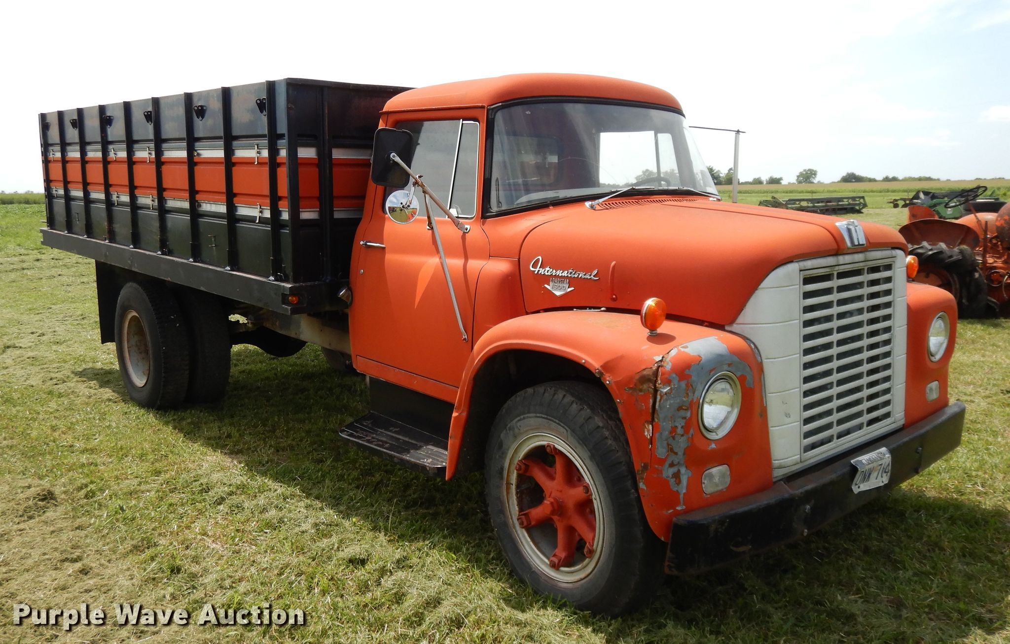 1965 International 1600 grain truck in Eudora, KS Item DF5323 sold