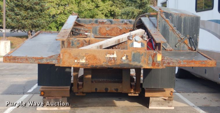 image for item DA8406 2014 Fontaine LXL low boy equipment trailer