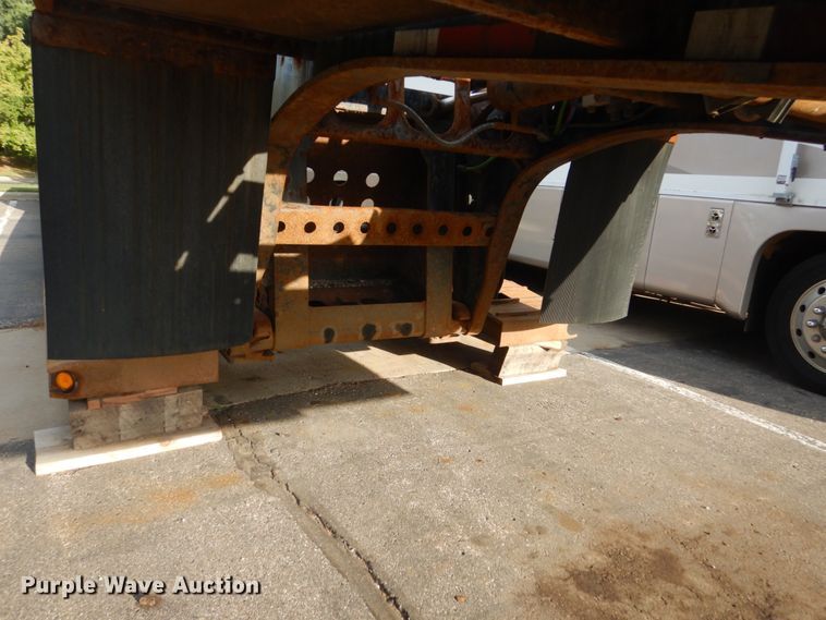 image for item DA8406 2014 Fontaine LXL low boy equipment trailer