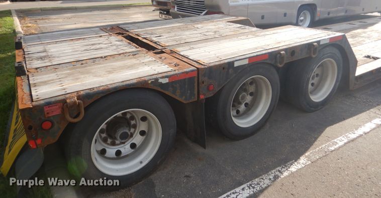 image for item DA8406 2014 Fontaine LXL low boy equipment trailer