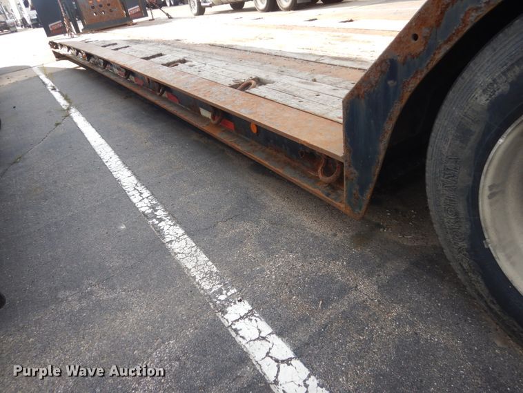 image for item DA8406 2014 Fontaine LXL low boy equipment trailer